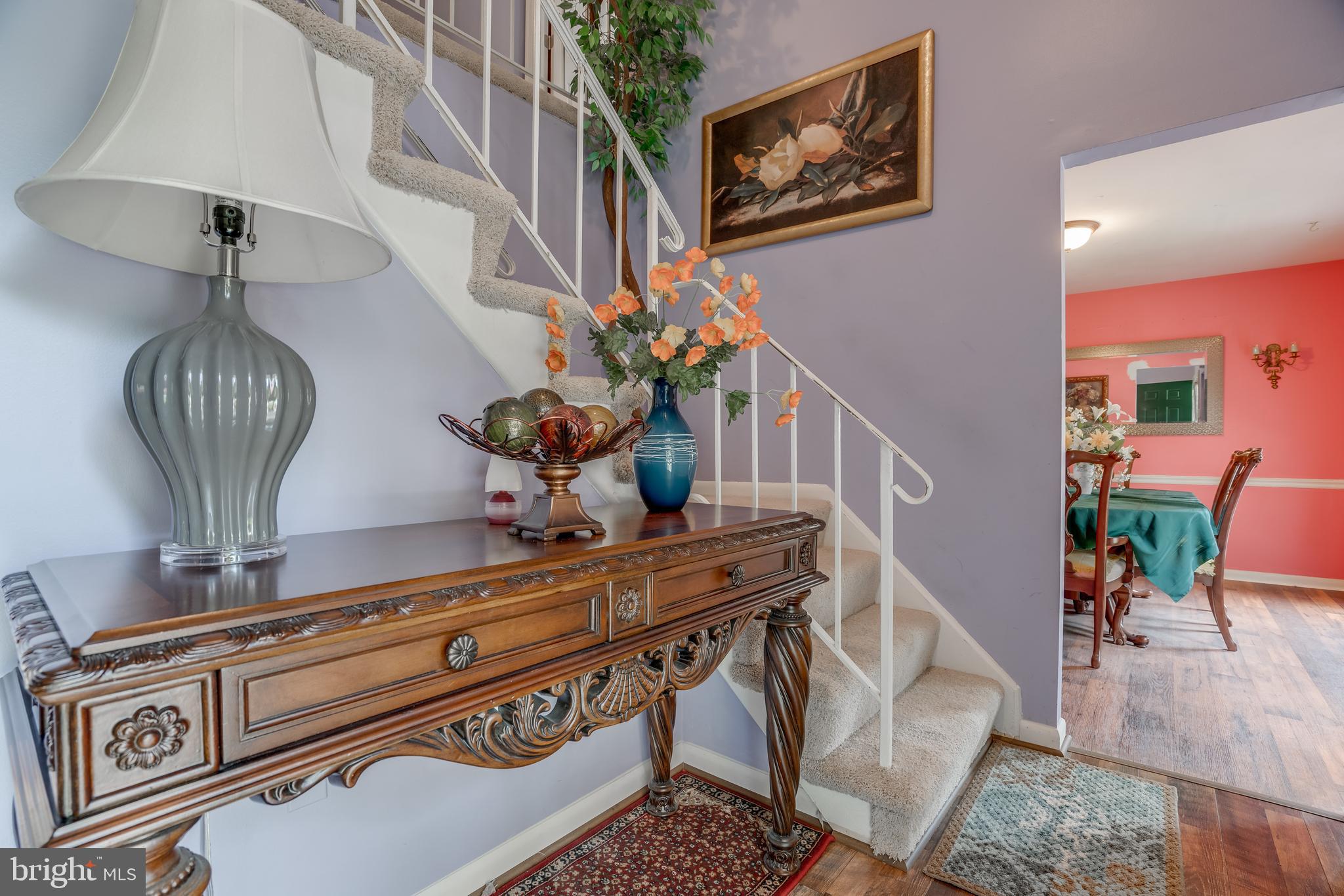 13480 Keytone Road Woodbridge, VA 22193 - Photo 2 of 39 Two-Story Entry Foyer