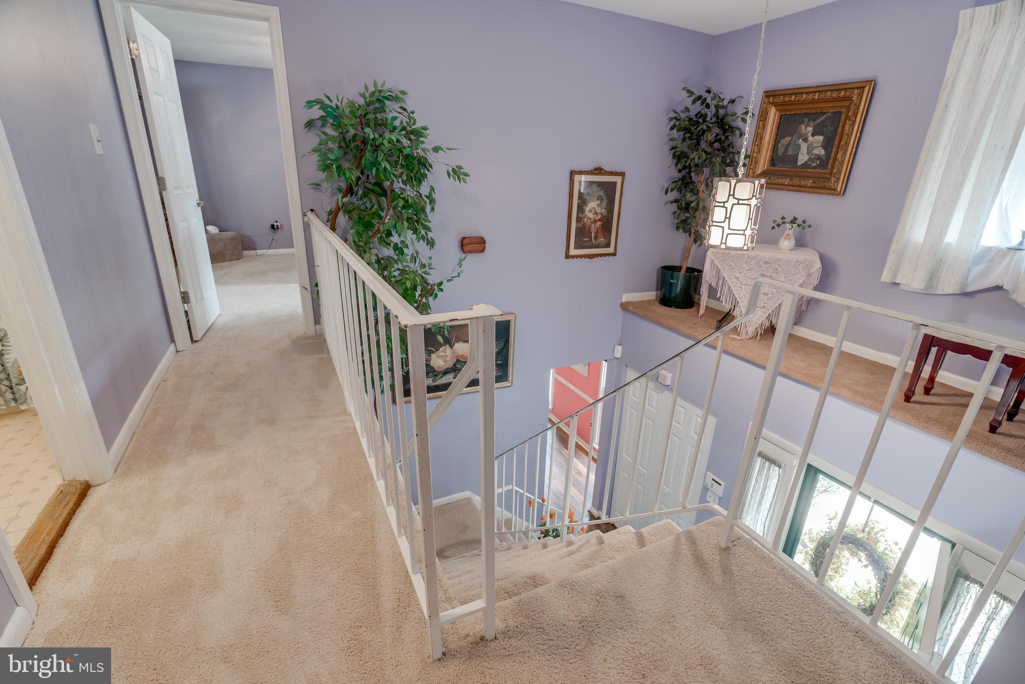 13480 Keytone Road Woodbridge, VA 22193 - Photo 19 of 39 Upper Level Landing