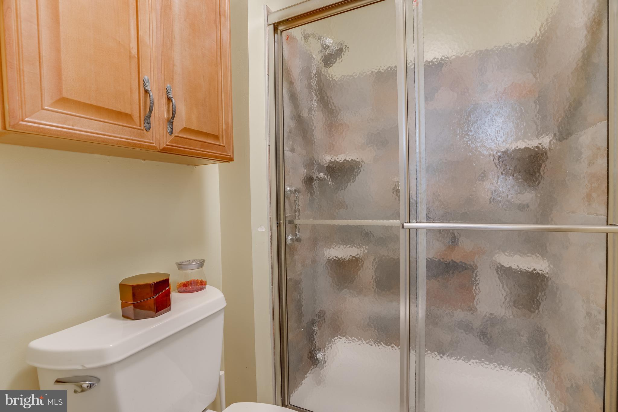 13480 Keytone Road Woodbridge, VA 22193 - Photo 23 of 39 Separate Water Closet & Tiled Shower