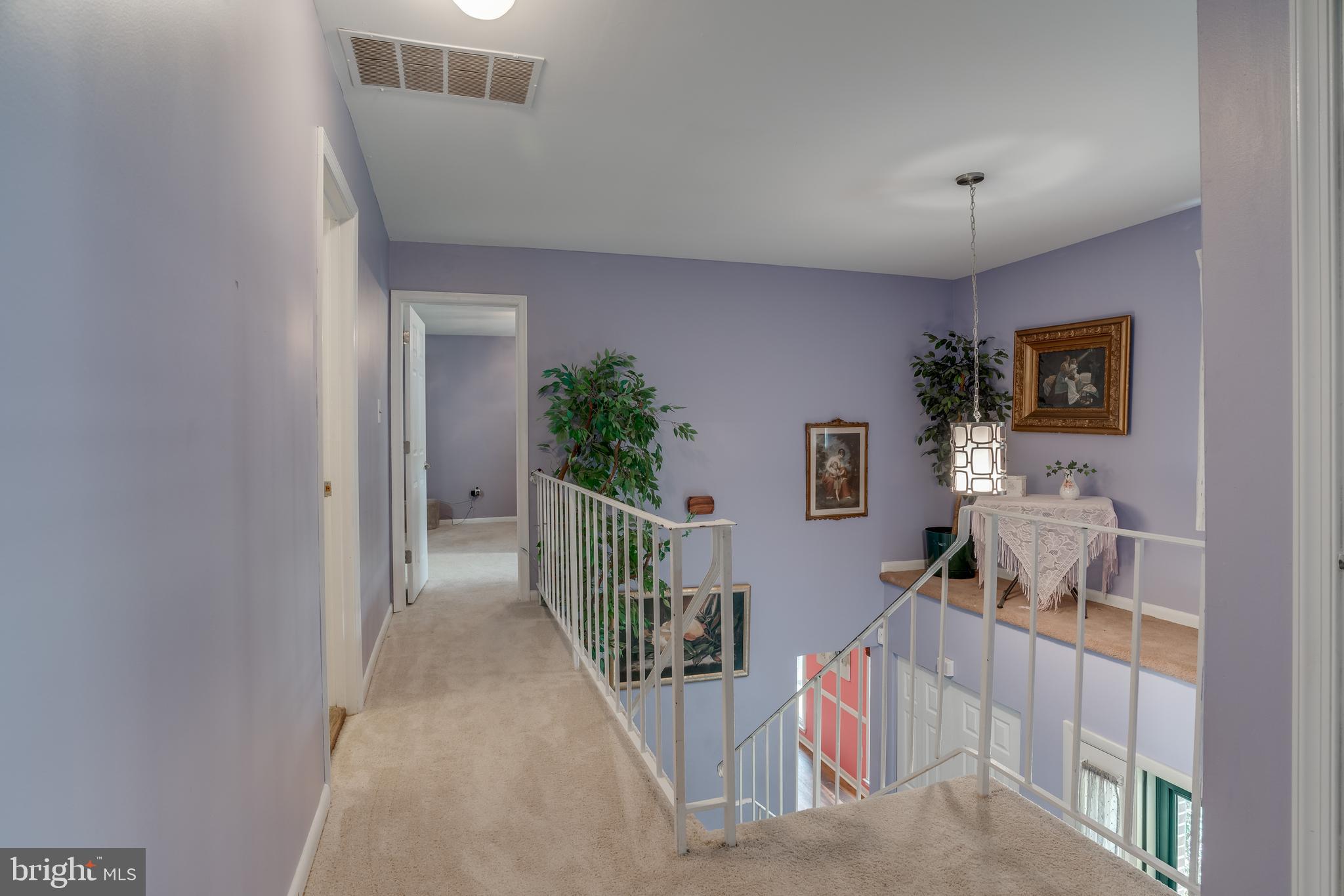 13480 Keytone Road Woodbridge, VA 22193 - Photo 31 of 39 Upper Level Landing