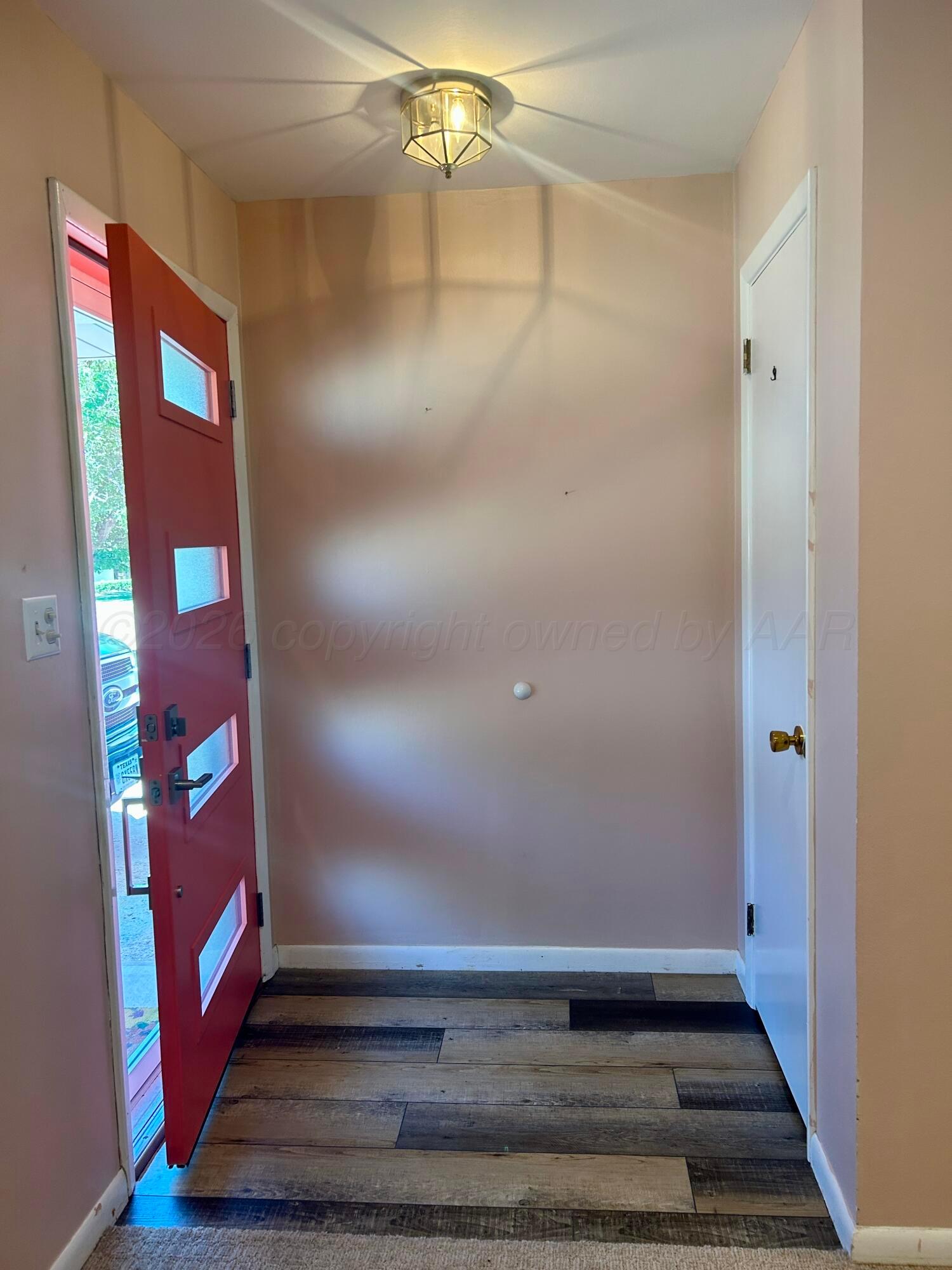 709 South 6th Street Canadian, TX 79014 - Photo 5 of 25 IMG_6975