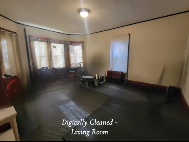 a view of livingroom with furniture