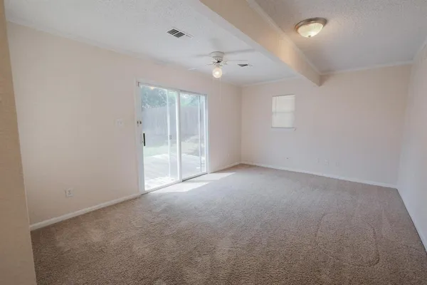 $1,800 | 10216 Lone Eagle Court, Fort Worth, TX 76108