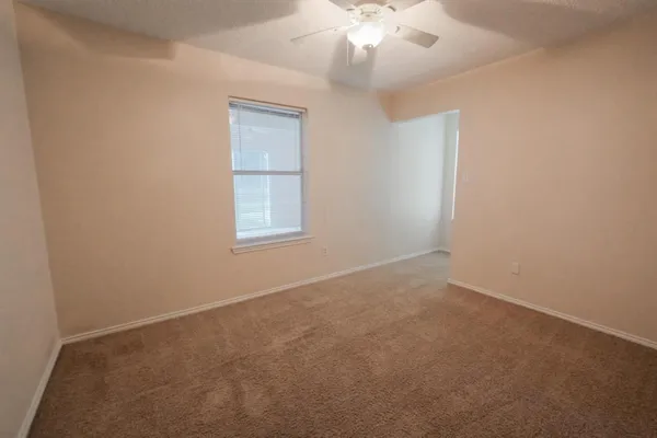 $1,800 | 10216 Lone Eagle Court, Fort Worth, TX 76108