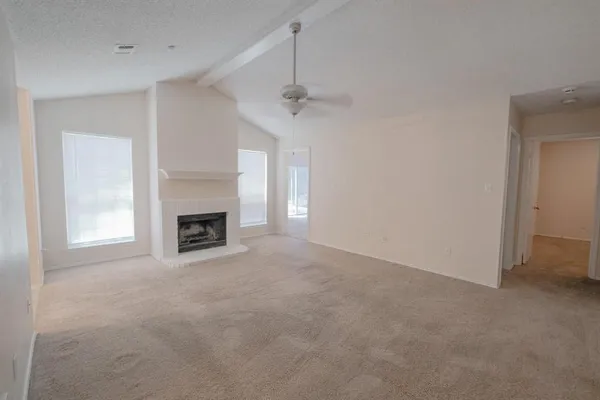 $1,800 | 10216 Lone Eagle Court, Fort Worth, TX 76108