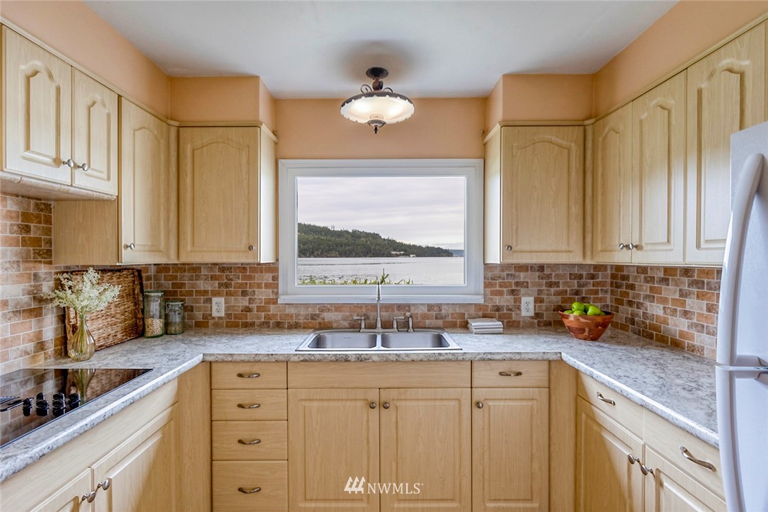 1312 Fairmount Road Port Townsend, WA 98368 - Photo 15 of 39 Gallery Image 15