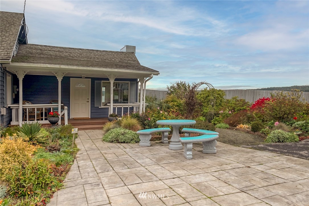 1312 Fairmount Road Port Townsend, WA 98368 - Photo 3 of 39 Gallery Image 3
