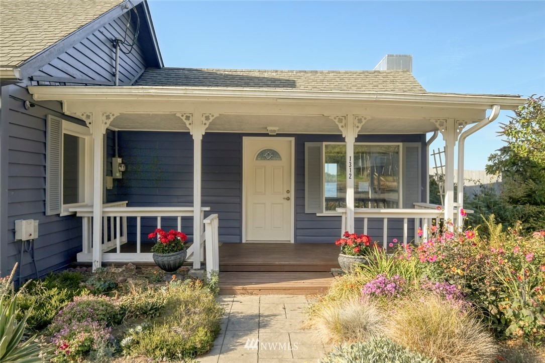 1312 Fairmount Road Port Townsend, WA 98368 - Photo 4 of 39 Gallery Image 4