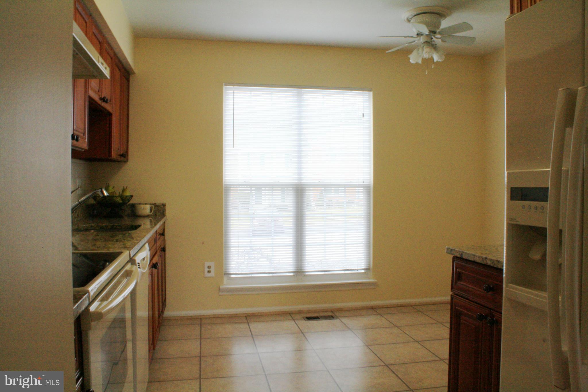 8623 Tower Bridge Way Lutherville-Timonium, MD 21093 - Photo 12 of 30 Kitchen