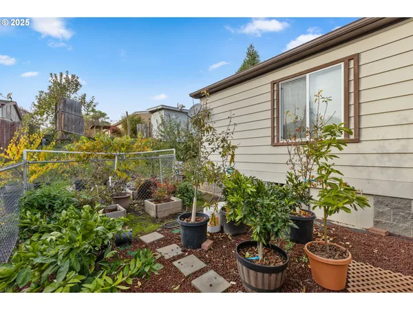 $66,000 | 125 Estate Loop, Winston, OR 97496