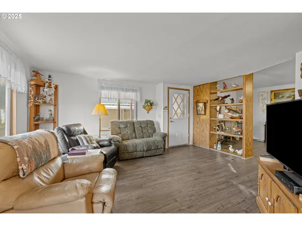 $66,000 | 125 Estate Loop, Winston, OR 97496