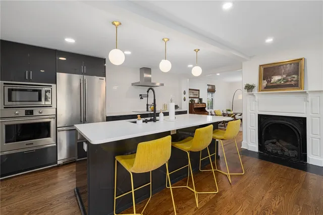 $3,500 | 23 Mt Vernon Street, Newport, RI 02840