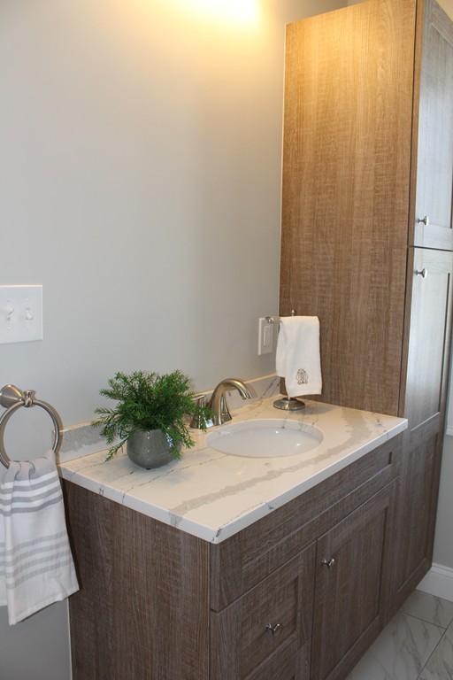 190 Marlborough Road Salem, MA 01970 - Photo 12 of 17 Gallery Image 12