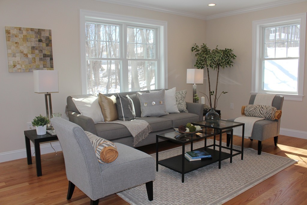 190 Marlborough Road Salem, MA 01970 - Photo 4 of 17 Gallery Image 4