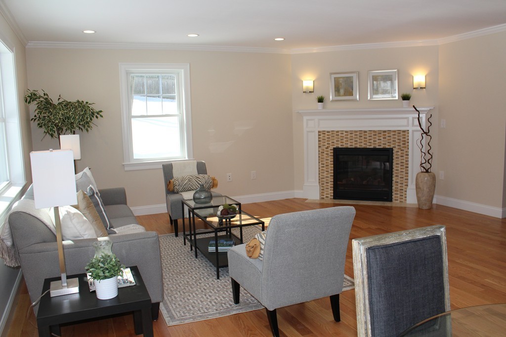 190 Marlborough Road Salem, MA 01970 - Photo 5 of 17 Gallery Image 5