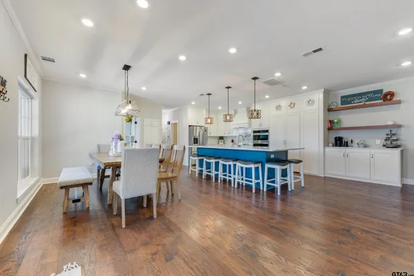 $789,000 | 669 Van Zandt County Road 2316, Canton, TX 75103