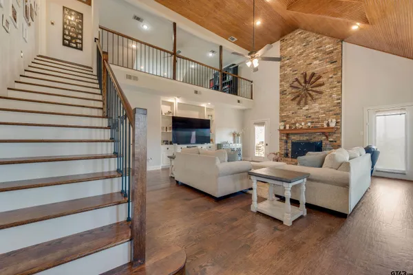 $789,000 | 669 Van Zandt County Road 2316, Canton, TX 75103