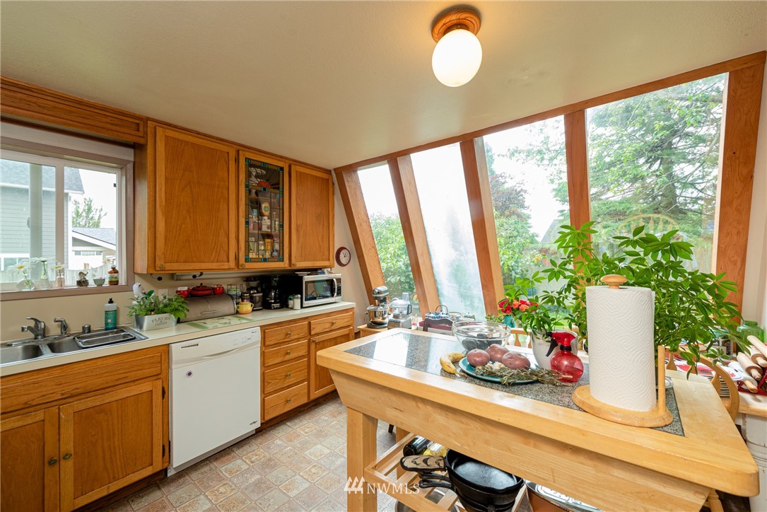 6143 Church Road Ferndale, WA 98248 - Photo 5 of 40 Gallery Image 5