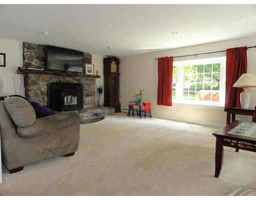 38 East Charlton Road Spencer, MA 01562 - Photo 2 of 28 Gallery Image 2