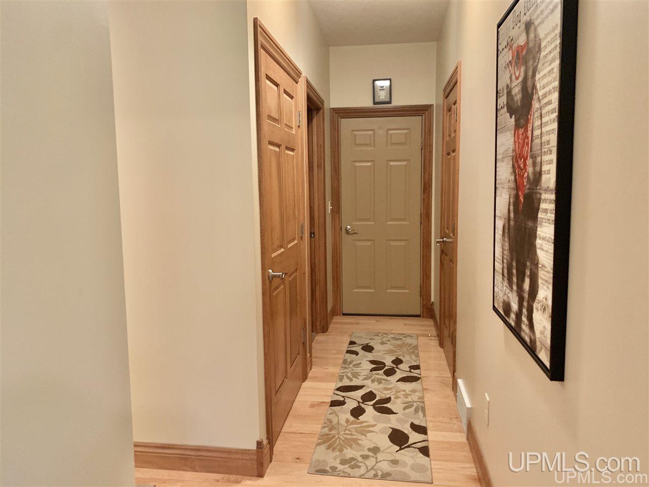 58 Tipperary Road Gladstone, MI 49837 - Photo 22 of 26 Gallery Image 22