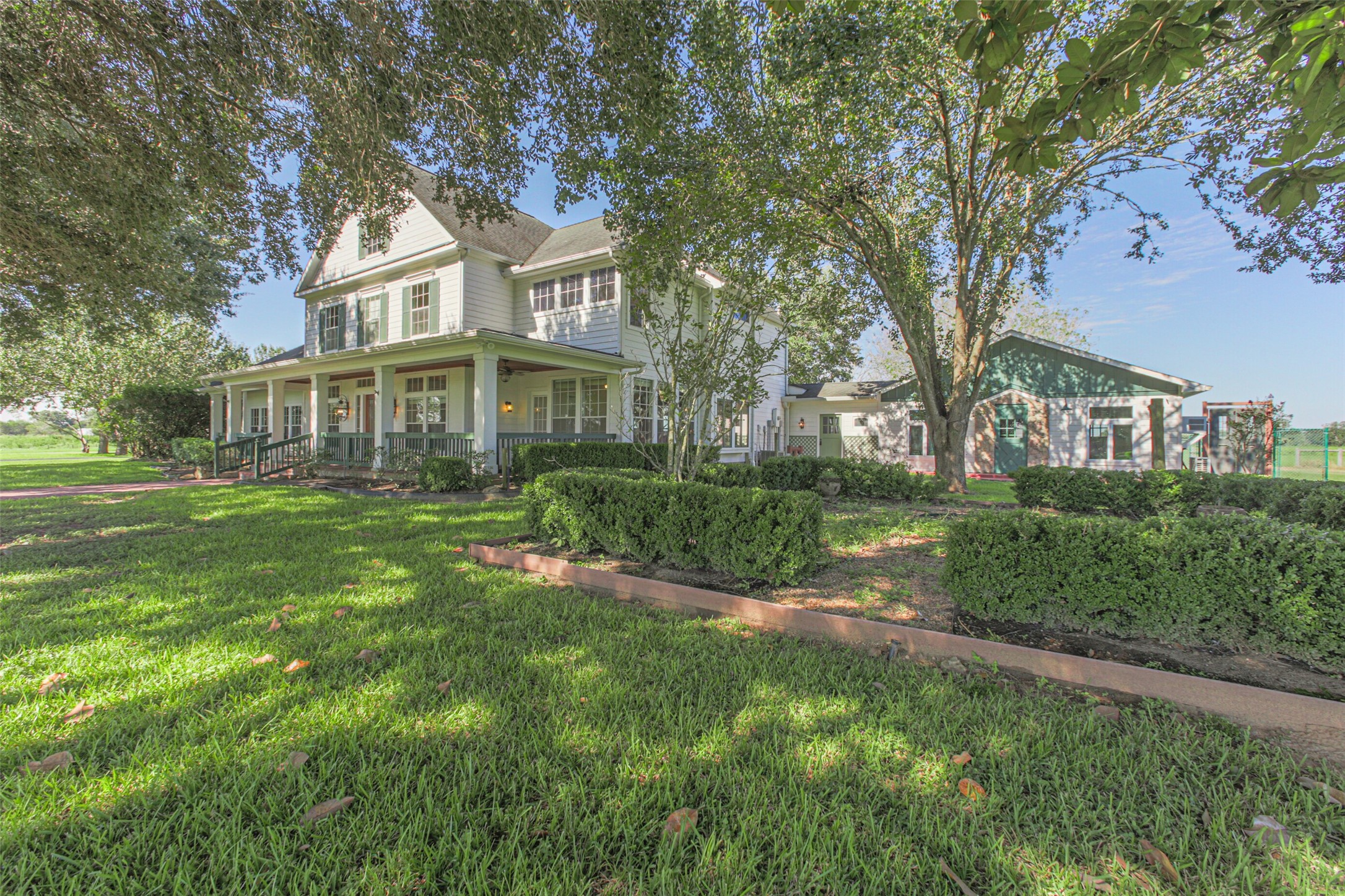 Beautiful setting of main house