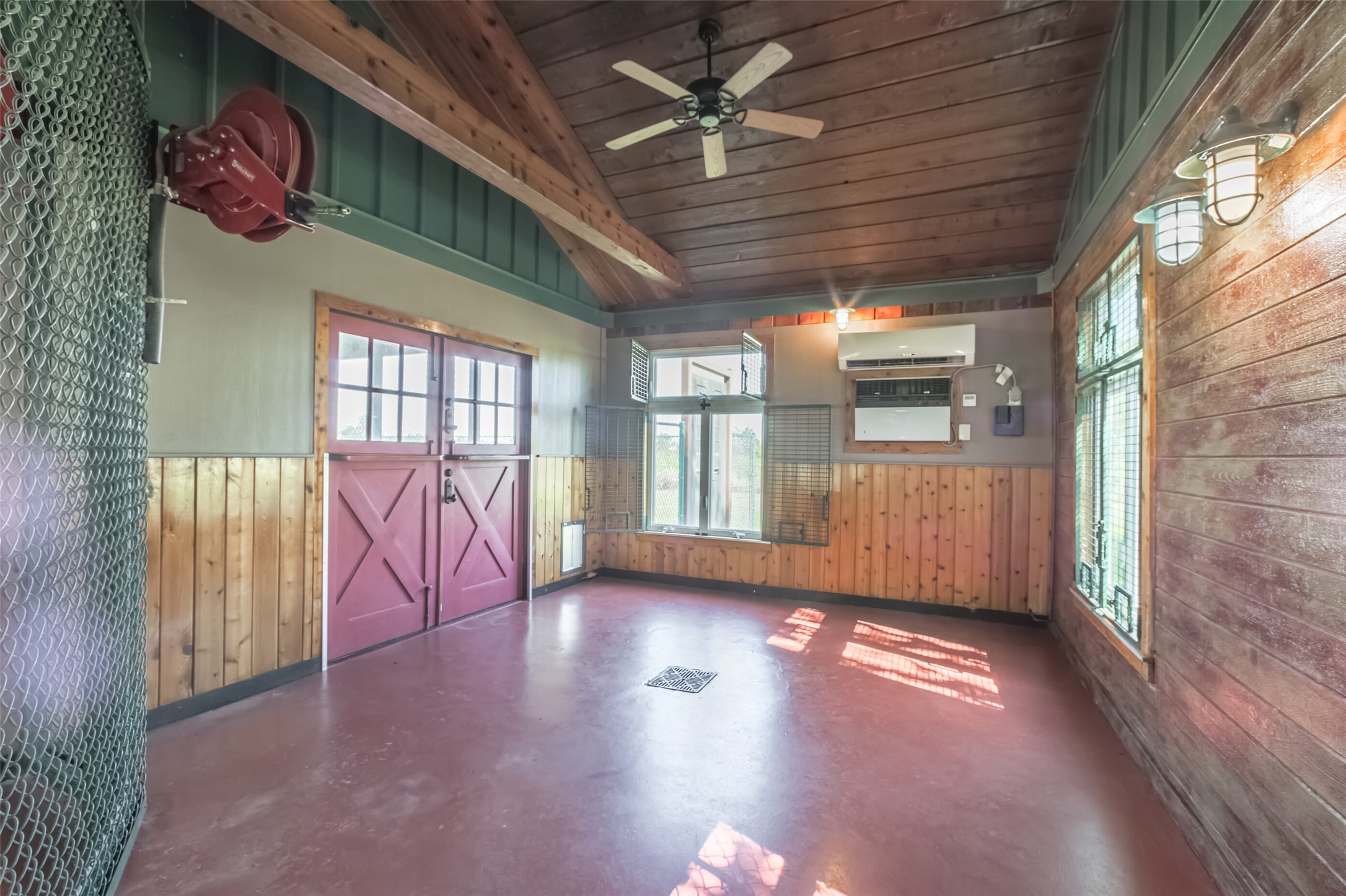 4903 Bowser Road Fulshear, TX 77441 - Photo 35 of 50 Climate controlled kennel area