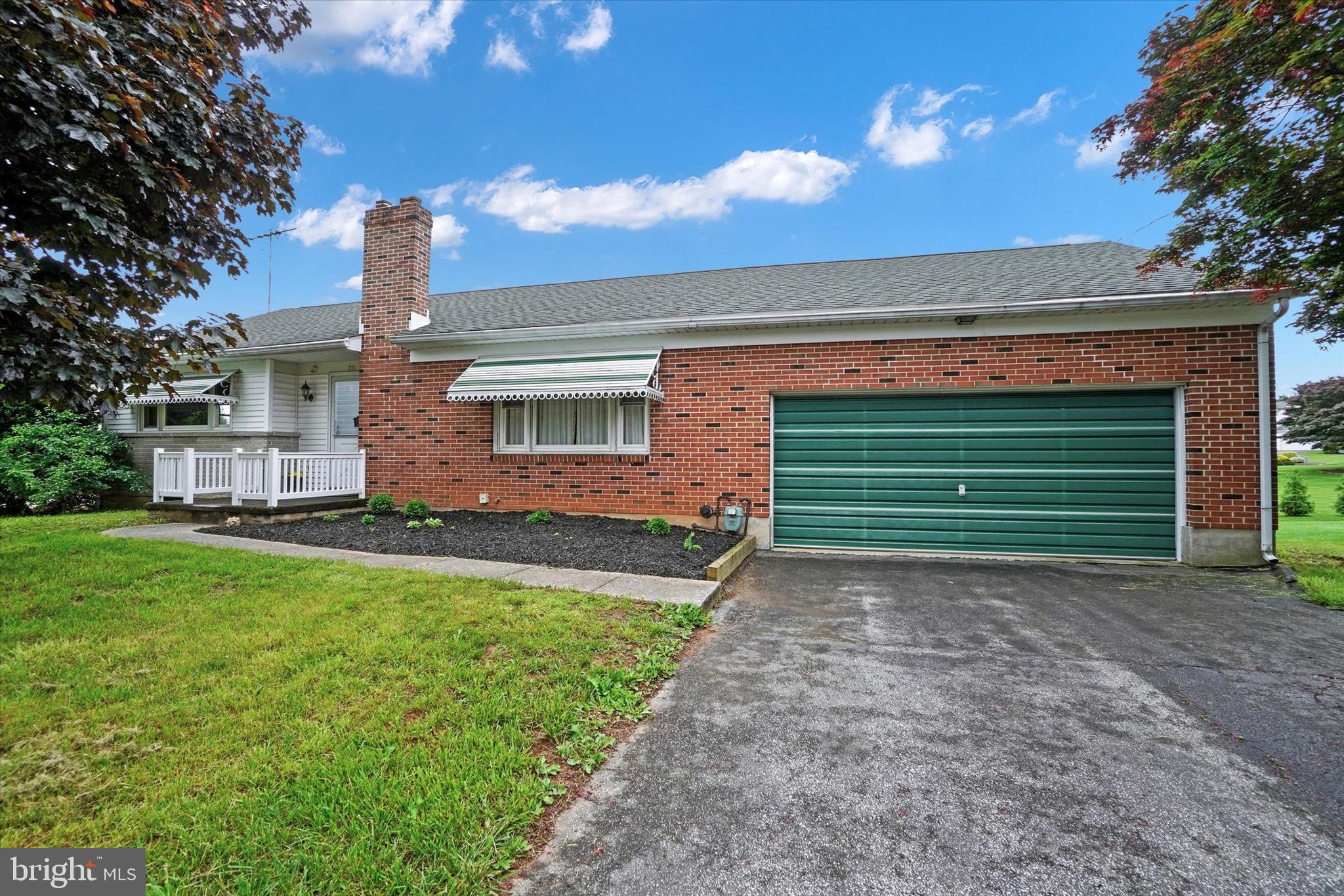 211 North Highland Dr  