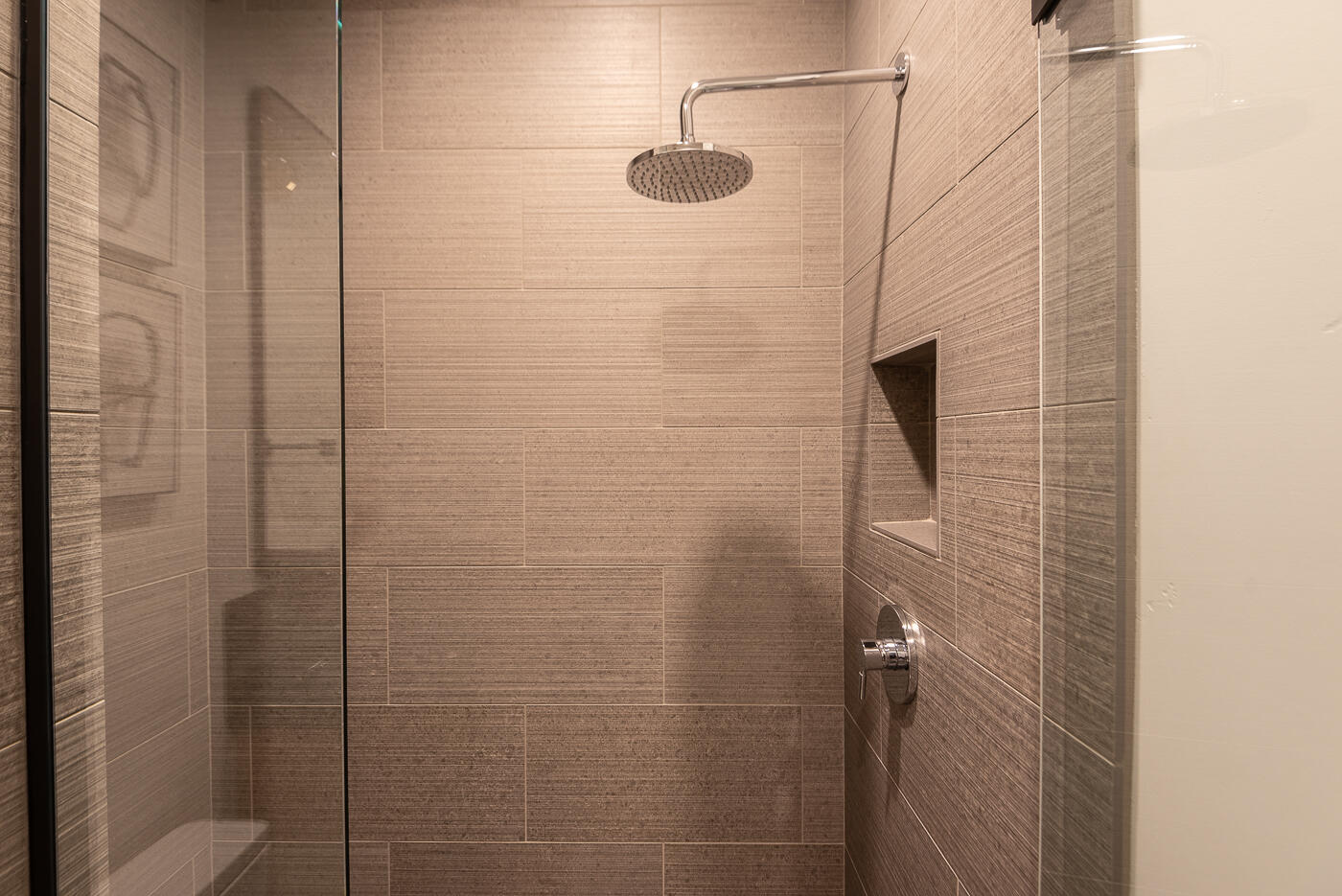 1188 Northwest Skyline Ranch Road, Unit LOT 131 Bend, OR 97703 - Photo 17 of 46 Guest Suite Tile Shower