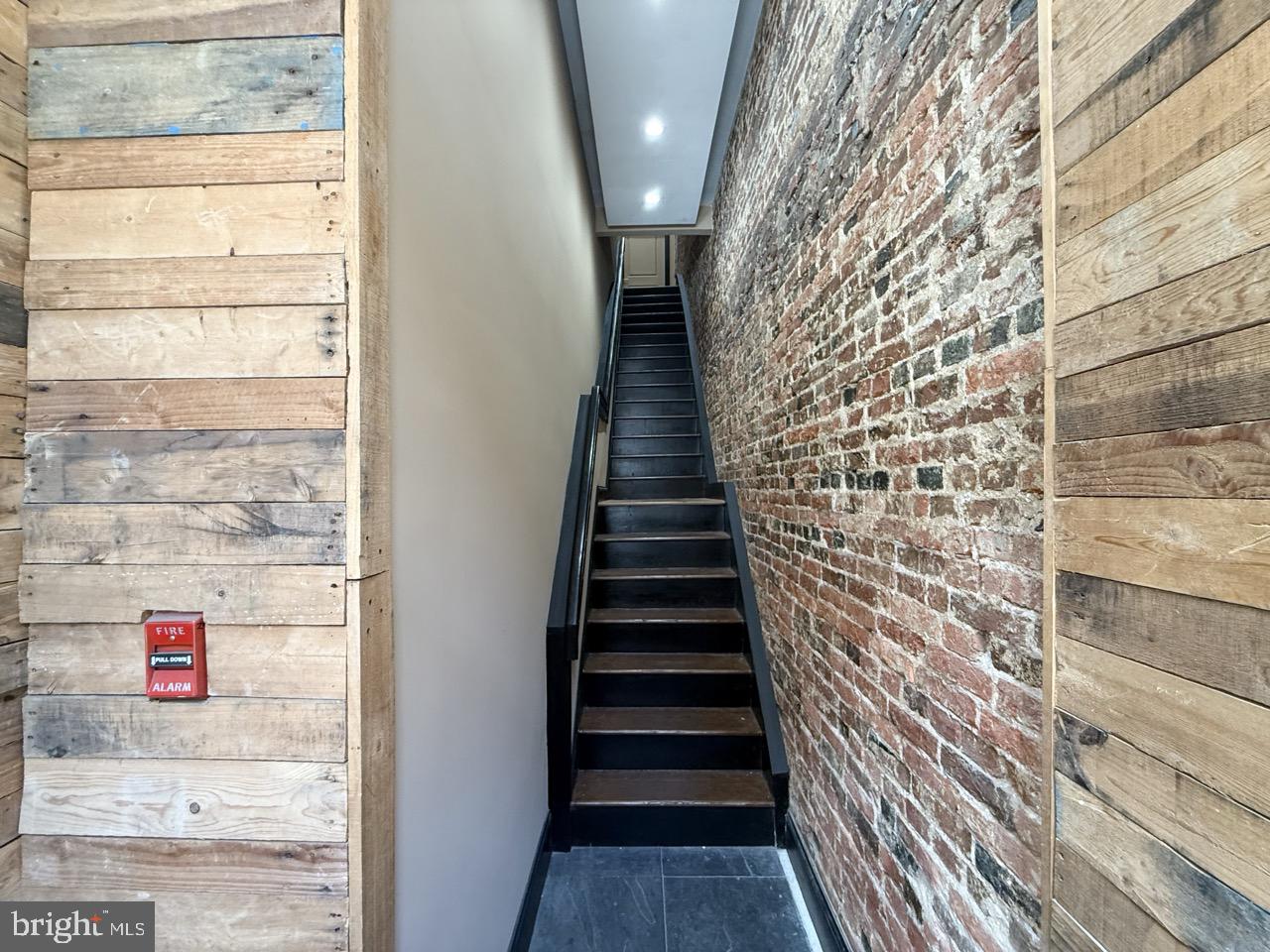 26 North 3rd Street, Unit 3 Philadelphia, PA 19106 - Photo 49 of 50 a view of entryway