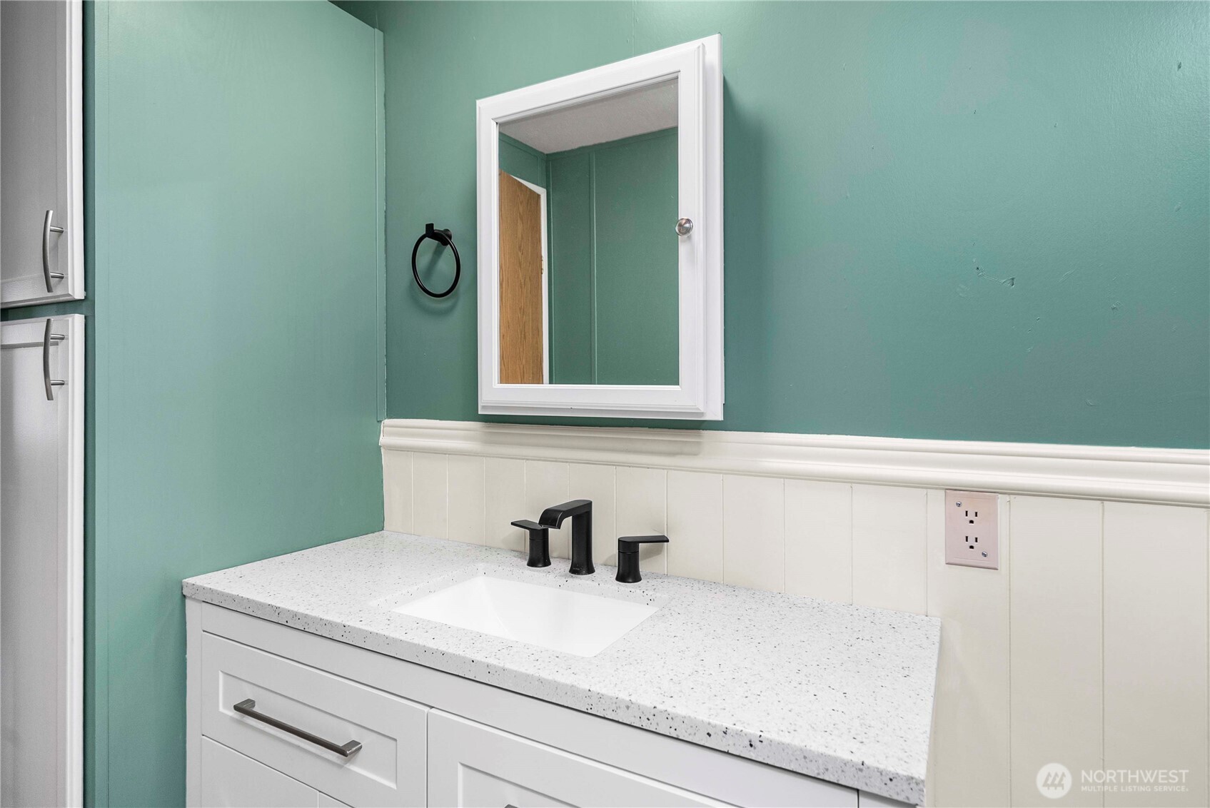 9314 Canyon Road East, Unit 40 Puyallup, WA 98371 - Photo 12 of 33