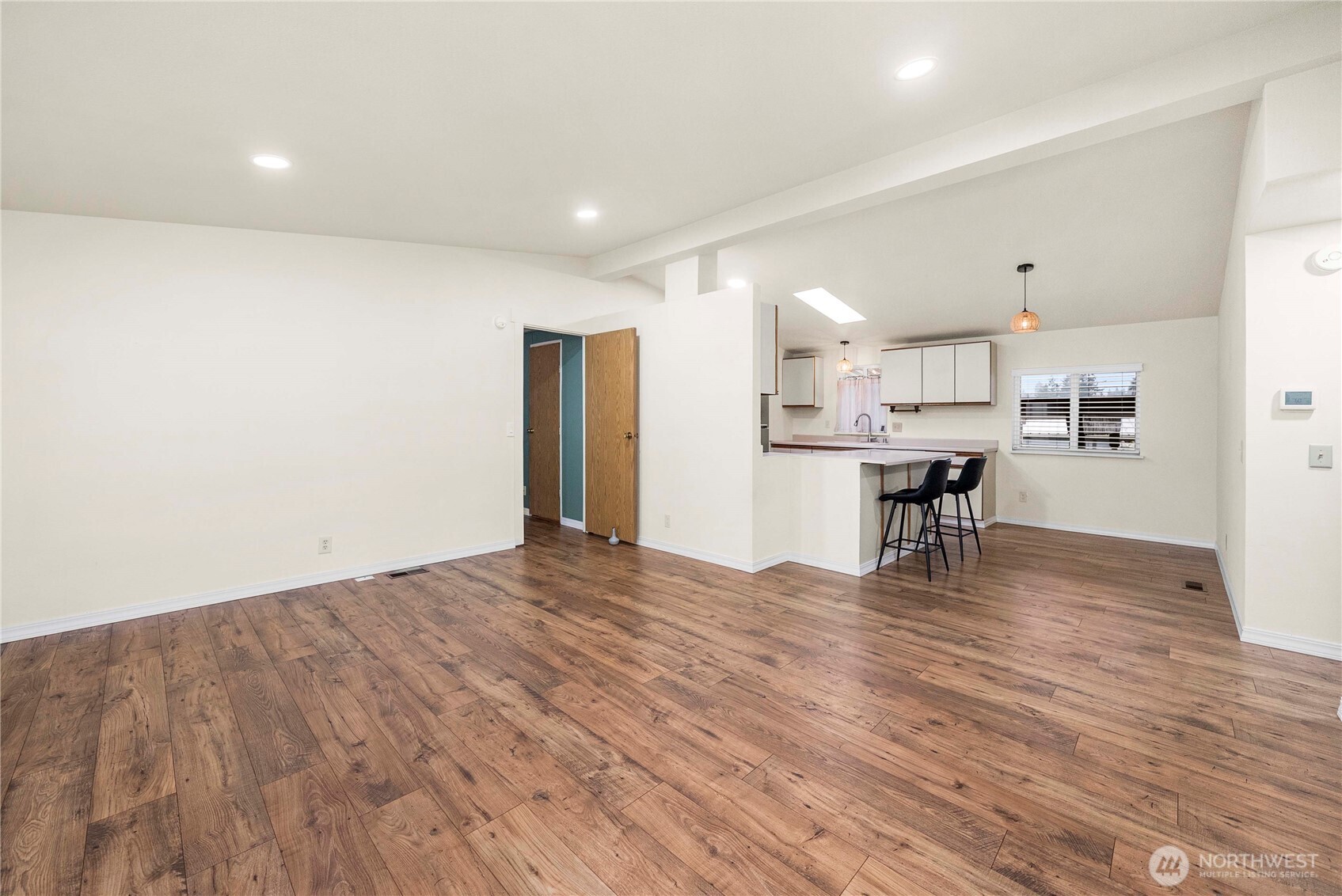 9314 Canyon Road East, Unit 40 Puyallup, WA 98371 - Photo 4 of 33