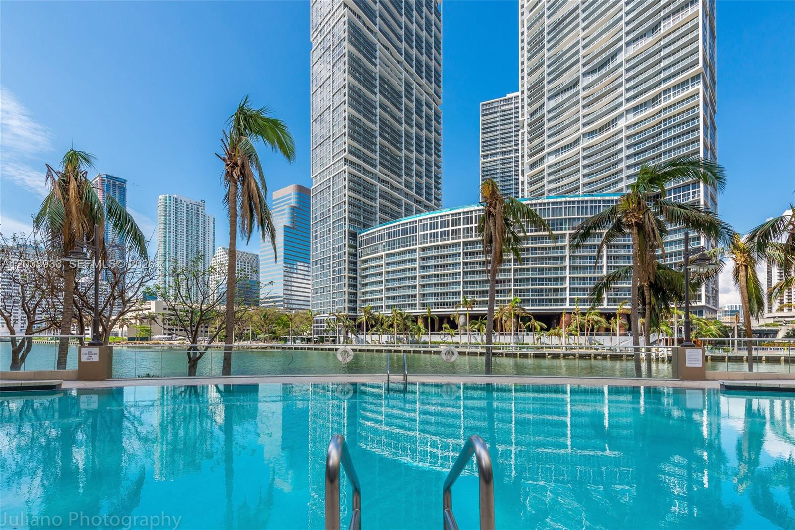 901 Brickell Key Boulevard, Unit 2206 Miami, FL 33131 - Photo 23 of 28