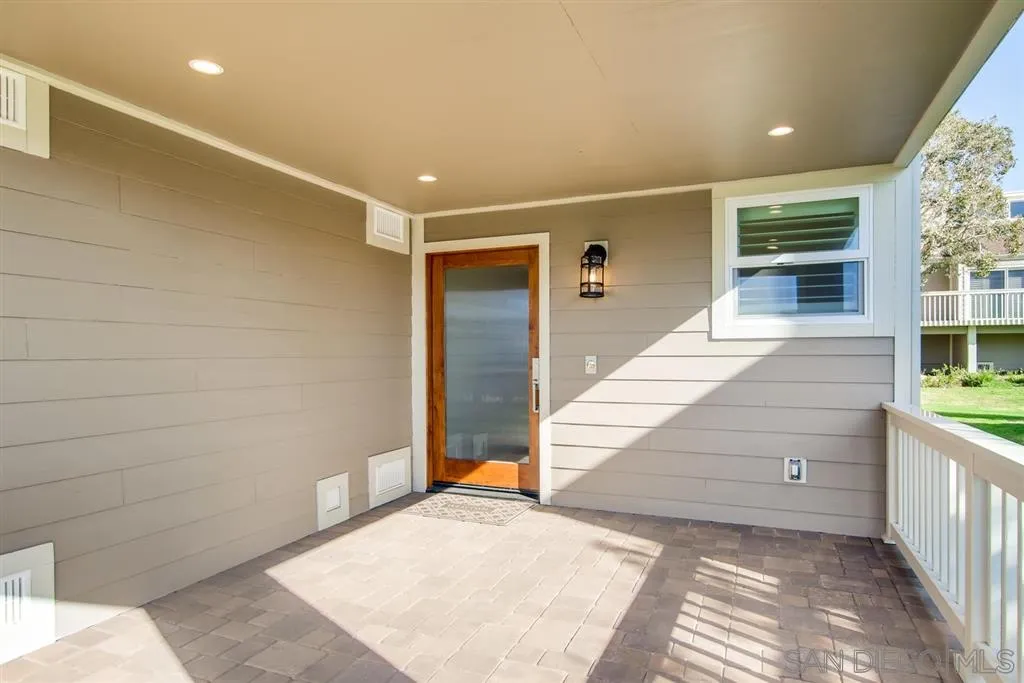 1765 Tattenham Road Encinitas, CA 92024 - Photo 3 of 25 a view of a walk in closet