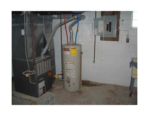 11 Tidball Road McKees Rocks, PA 15136 - Photo 10 of 12 Other. MECHANICALS