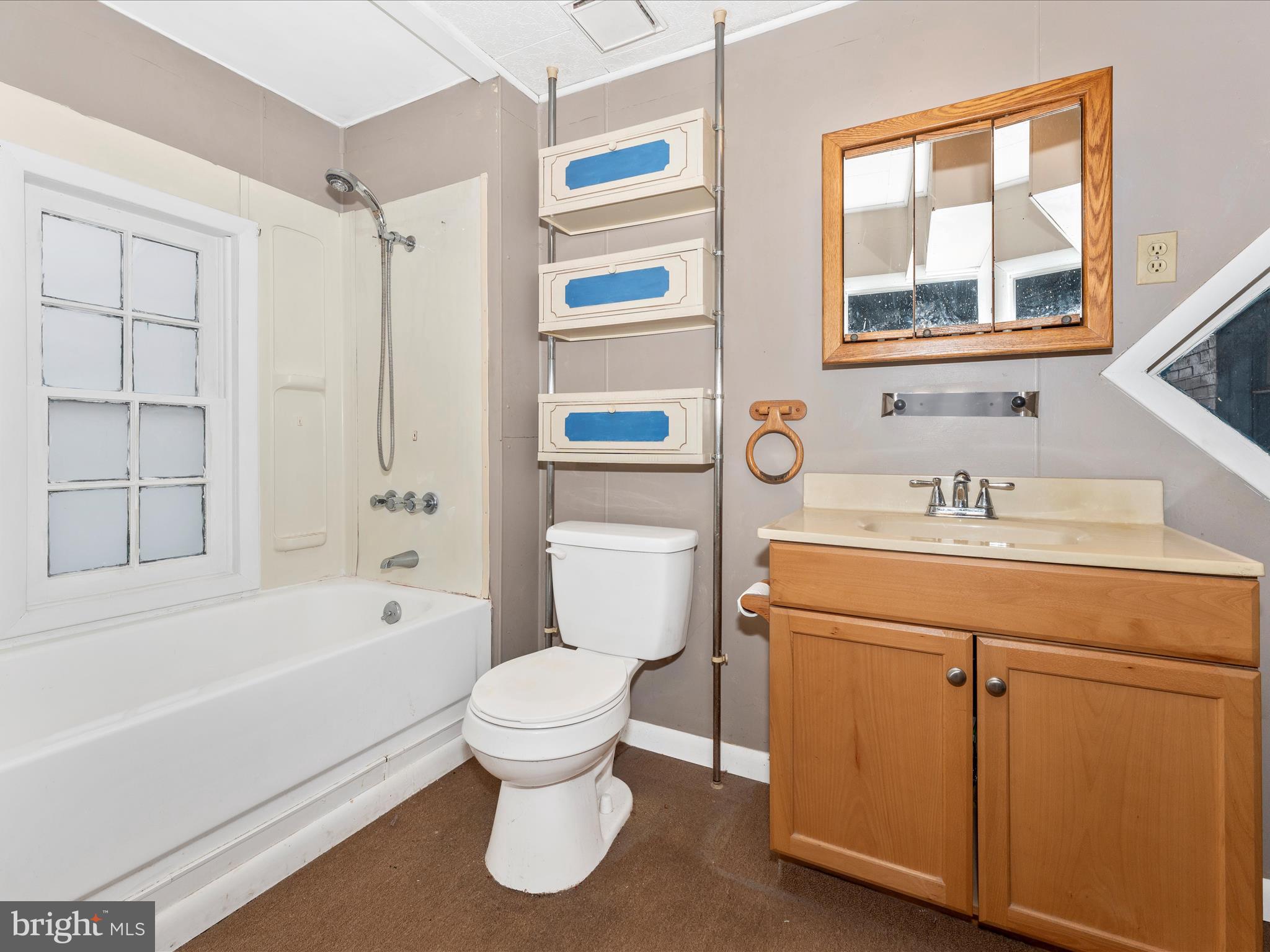 5808 Tick Ridge Road Waynesboro, PA 17268 - Photo 24 of 47 Hall Bathroom