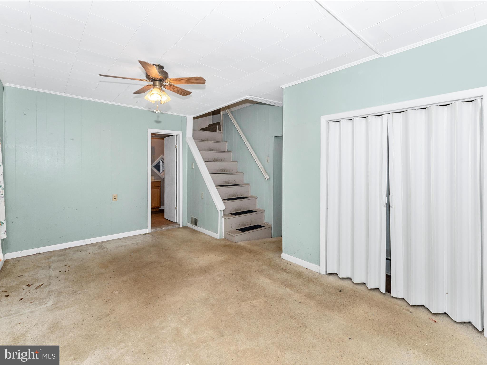 5808 Tick Ridge Road Waynesboro, PA 17268 - Photo 6 of 47 Living Room