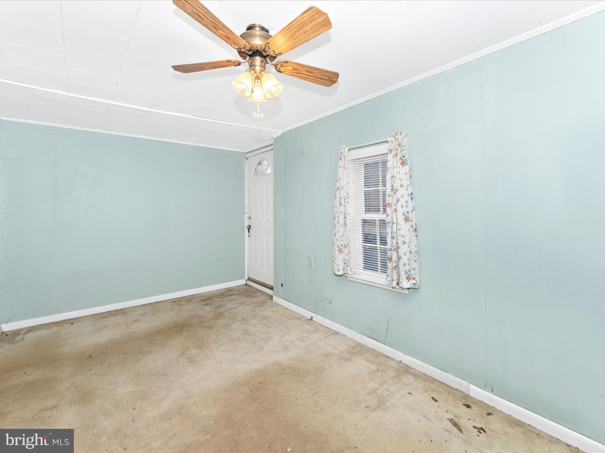 5808 Tick Ridge Road Waynesboro, PA 17268 - Photo 8 of 47 Living Room
