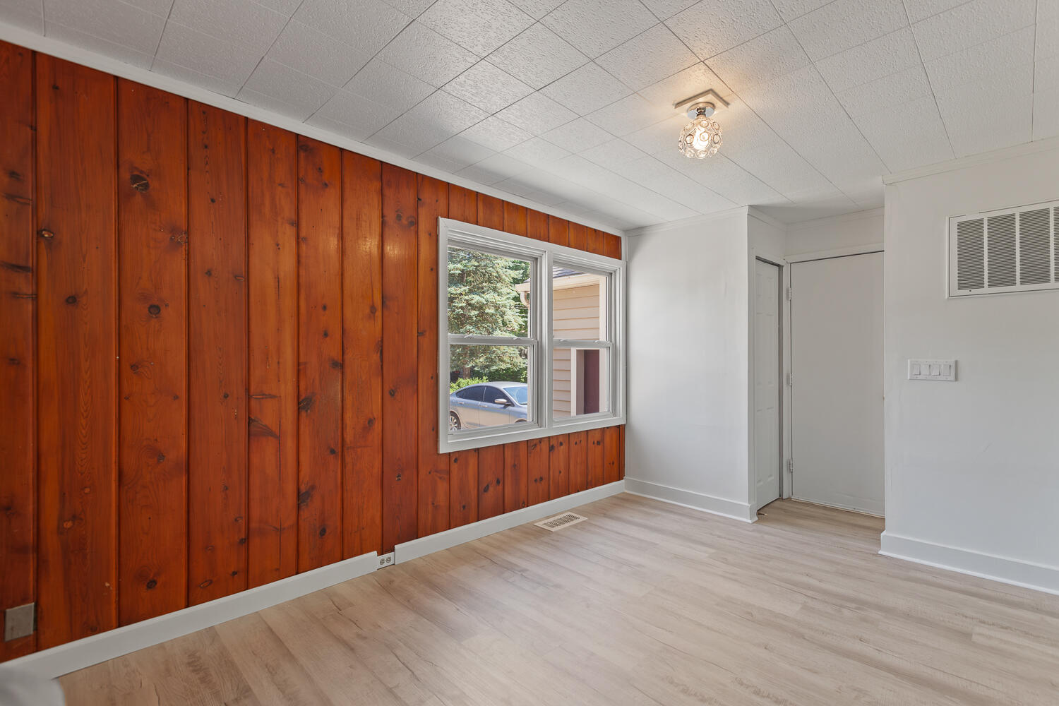 1055 Loren Road Adrian, MI 49221 - Photo 20 of 38 1055 Loren Ave - 1021
