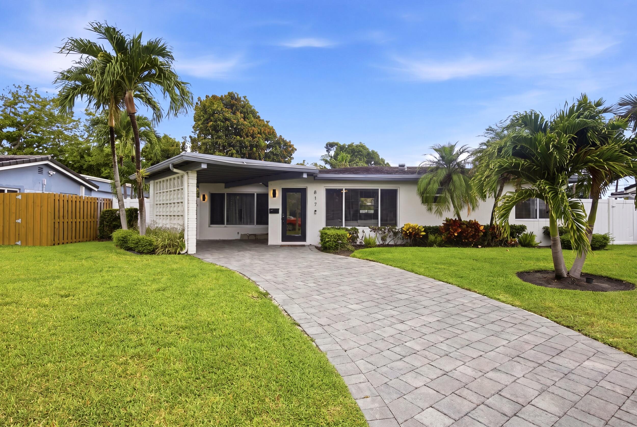 817 Southeast 16th Street Deerfield Beach, FL 33441 - Photo 2 of 55 2_453a9300_reedit_d5710e8d_cedb04c0