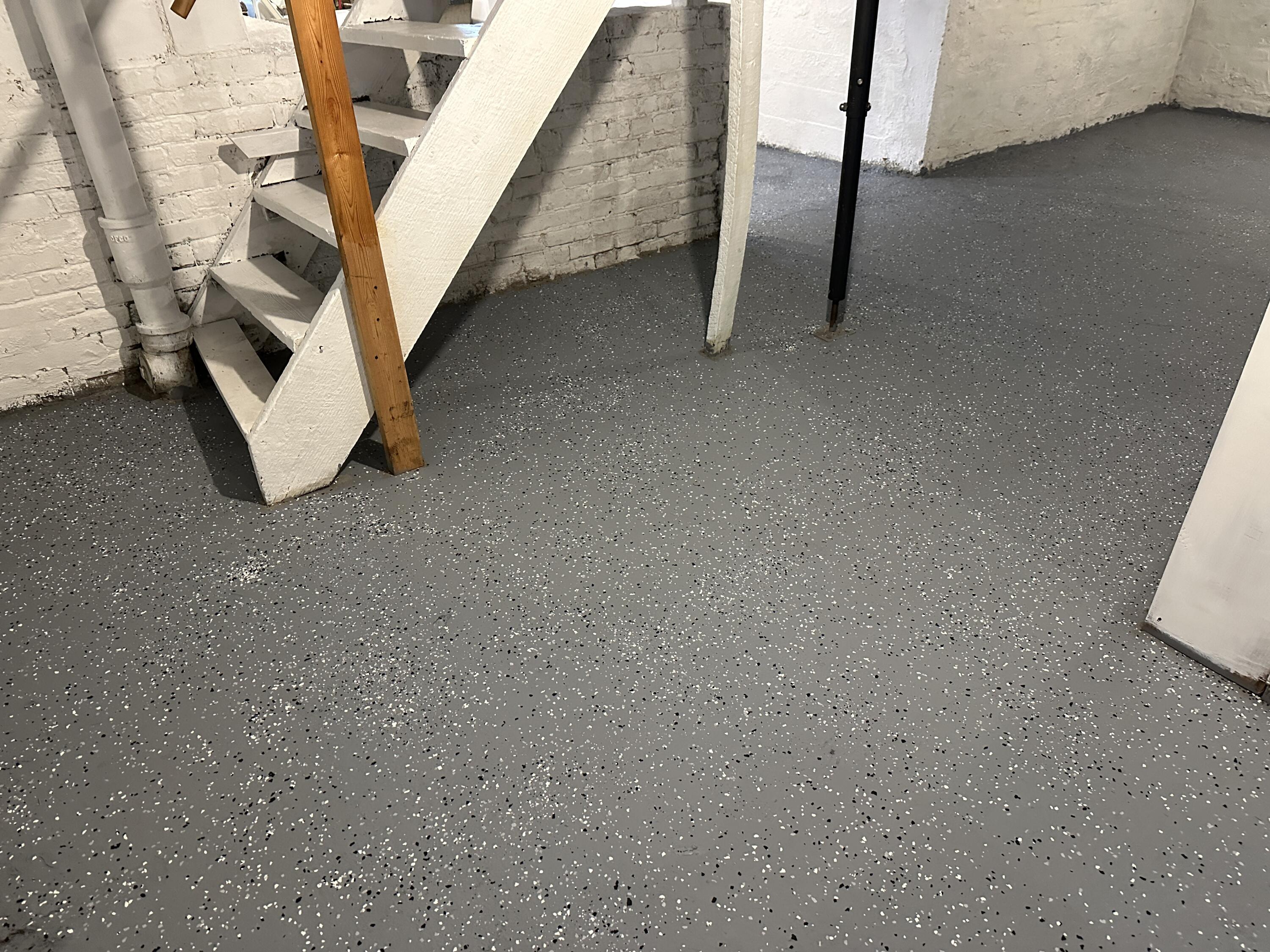 613 Wayne Street St. Joseph, MI 49085 - Photo 29 of 36 Basement Floor by steps