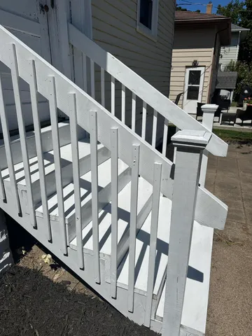 $2,800 | 613 Wayne Street, St. Joseph, MI 49085