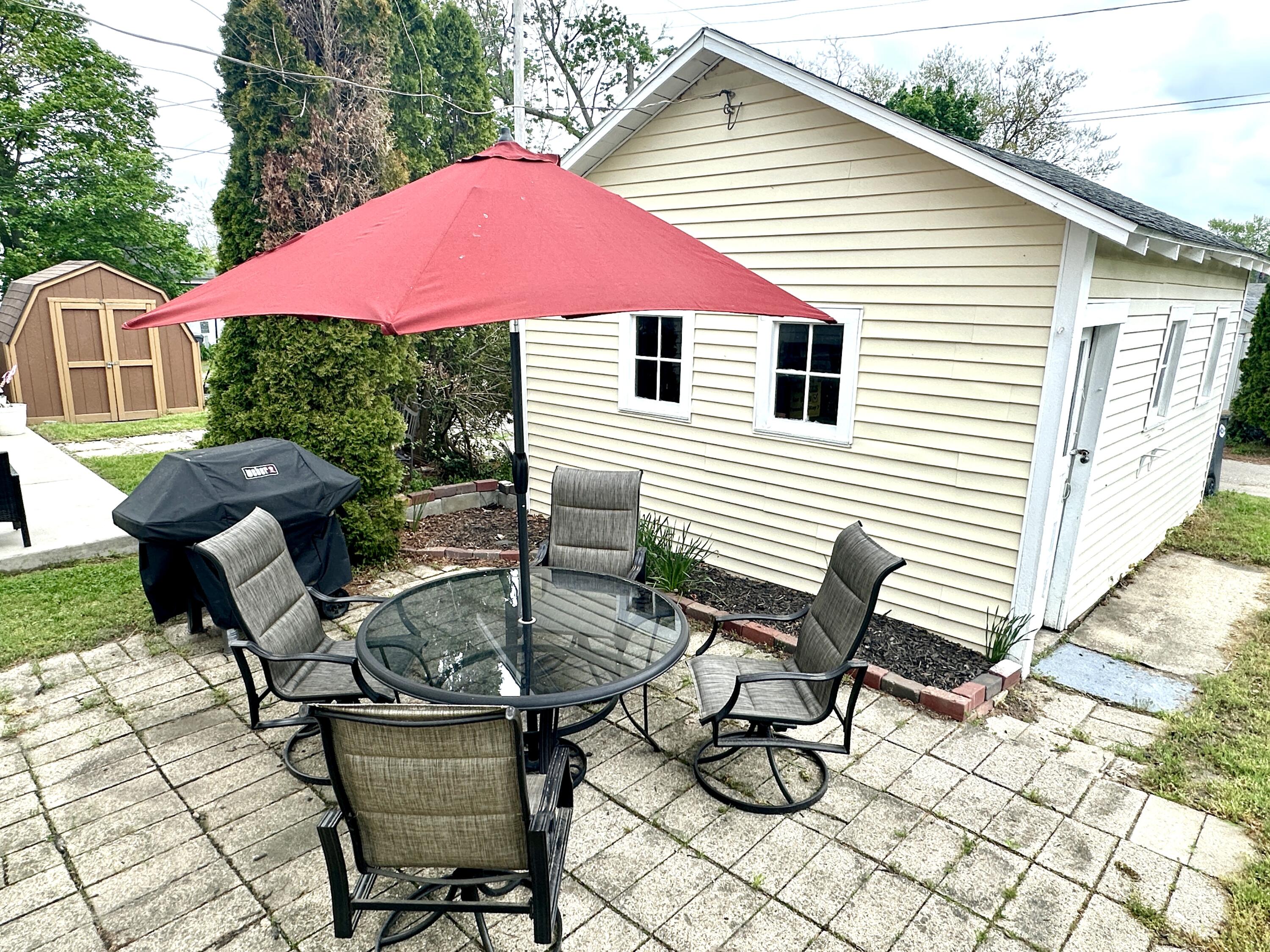 613 Wayne Street St. Joseph, MI 49085 - Photo 32 of 36 IMG_1679