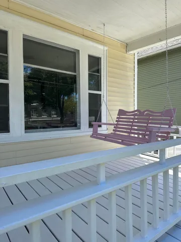 $2,800 | 613 Wayne Street, St. Joseph, MI 49085