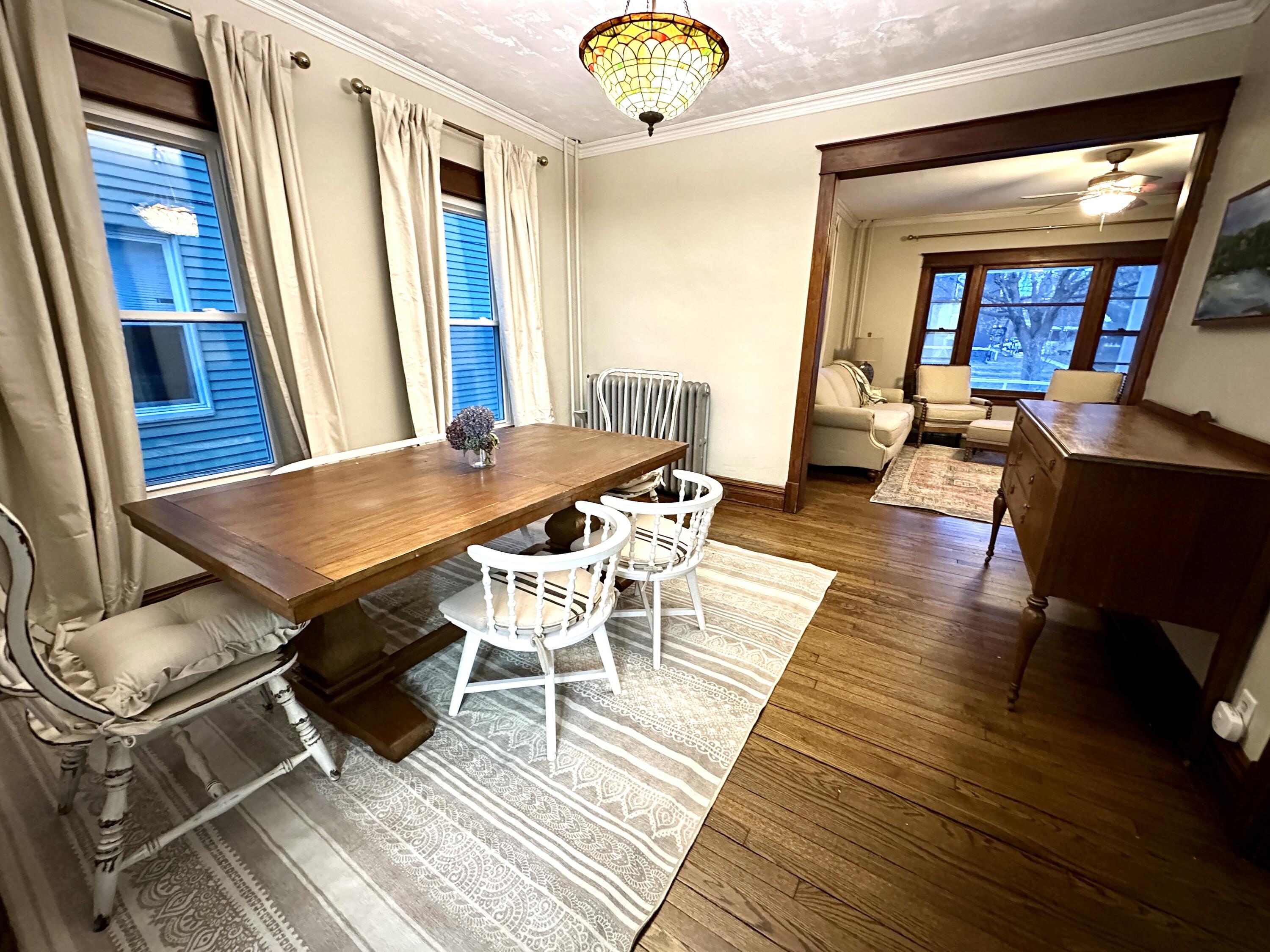 613 Wayne Street St. Joseph, MI 49085 - Photo 9 of 36 dining into family