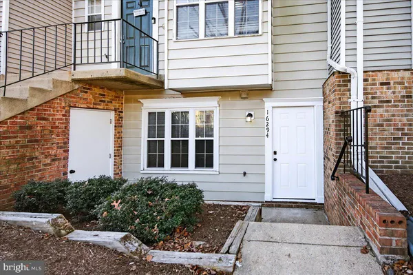 $299,900 | 16294 Taconic Circle, Dumfries, VA 22025