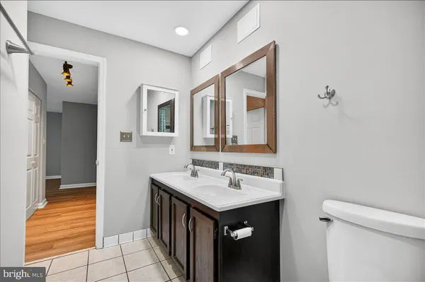 $299,900 | 16294 Taconic Circle, Dumfries, VA 22025