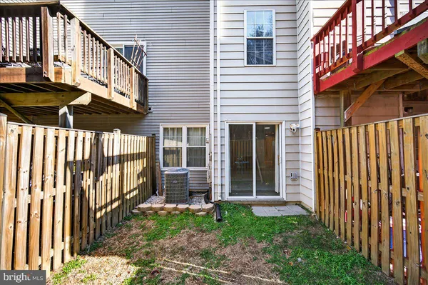 $299,900 | 16294 Taconic Circle, Dumfries, VA 22025