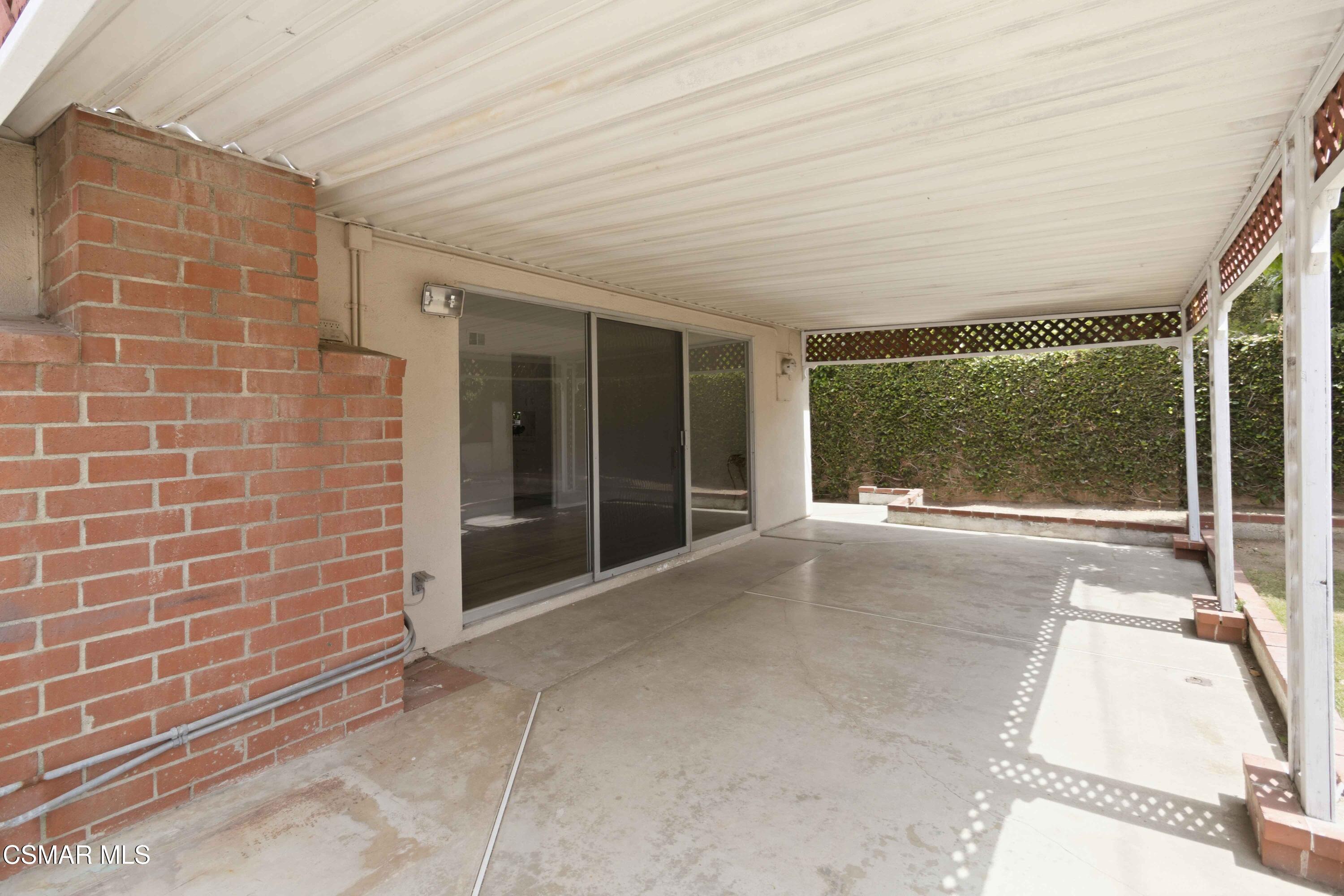 6456 Menlo Street, Unit STREET Simi Valley, CA 93063 - Photo 19 of 27 044
