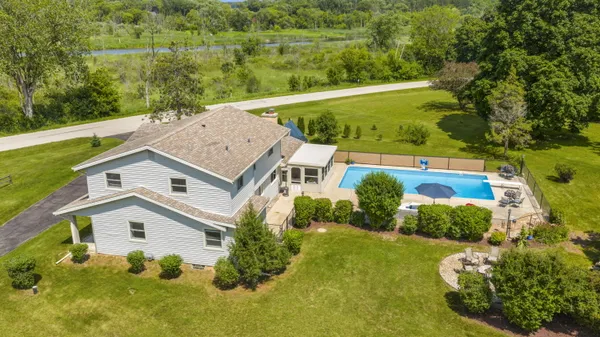$674,500 | S94W23075 Meadow View Lane, Vernon, WI 53103