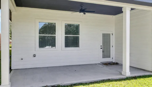 $434,000 | 4917 Pleasure Lake Lane, Willis, TX 77318